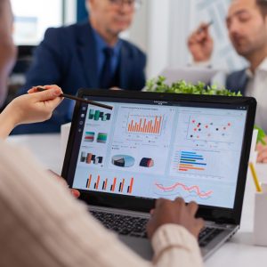 FUNDAMENTOS DE SQL Y ANÁLISIS DE DATOS EN POWER BI CON INTELIGENCIA ARTIFICIAL